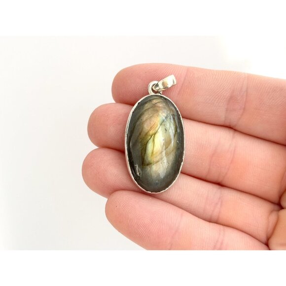 Labradorite XL Gemstone Bezel Set Sterling Silver 925 Vintage Statement Pendant - Picture 10 of 10